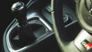 Tips Cegah Mobil Manual Tersendat Setelah Pindah Gigi Transmisi, Penting Untuk Pengemudi Pemula